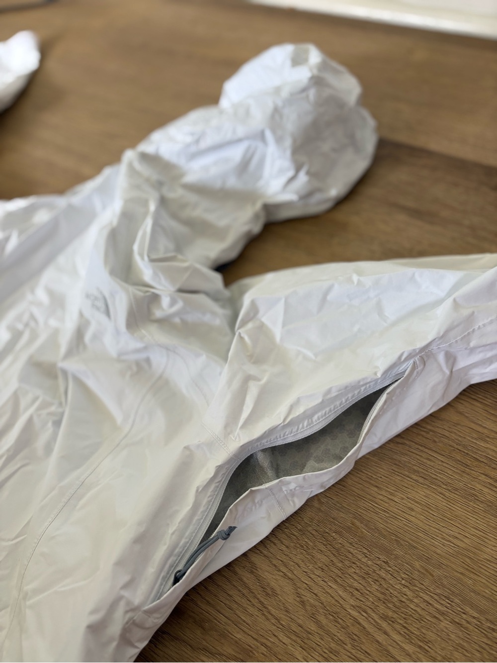 The North Face White Hooded Rain Jacket - Picture 3 of 8